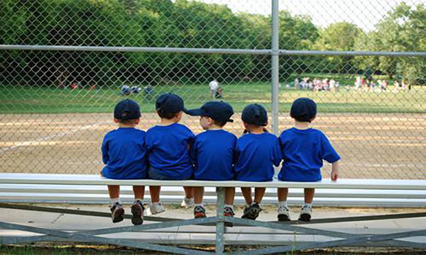 5 Reasons Why Your Kids Should Play Sports